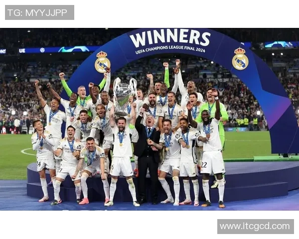 传奇黑人足球明星的辉煌历程与影响力探讨