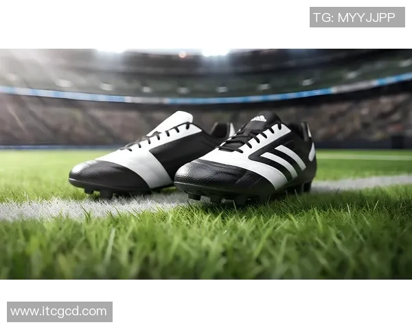 如何辨别足球鞋真伪与品质提升你的球场表现技巧 如何辨别足球鞋真伪与品质提升你的球场表现技巧