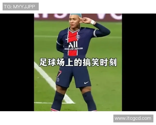 足球场上的愚蠢动作盘点让你捧腹大笑的搞笑瞬间 足球场上的愚蠢动作盘点让你捧腹大笑的搞笑瞬间